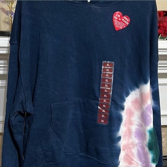 🩵NEW WILDFOX Tie-Dye Hoodie - Picture 1 of 4